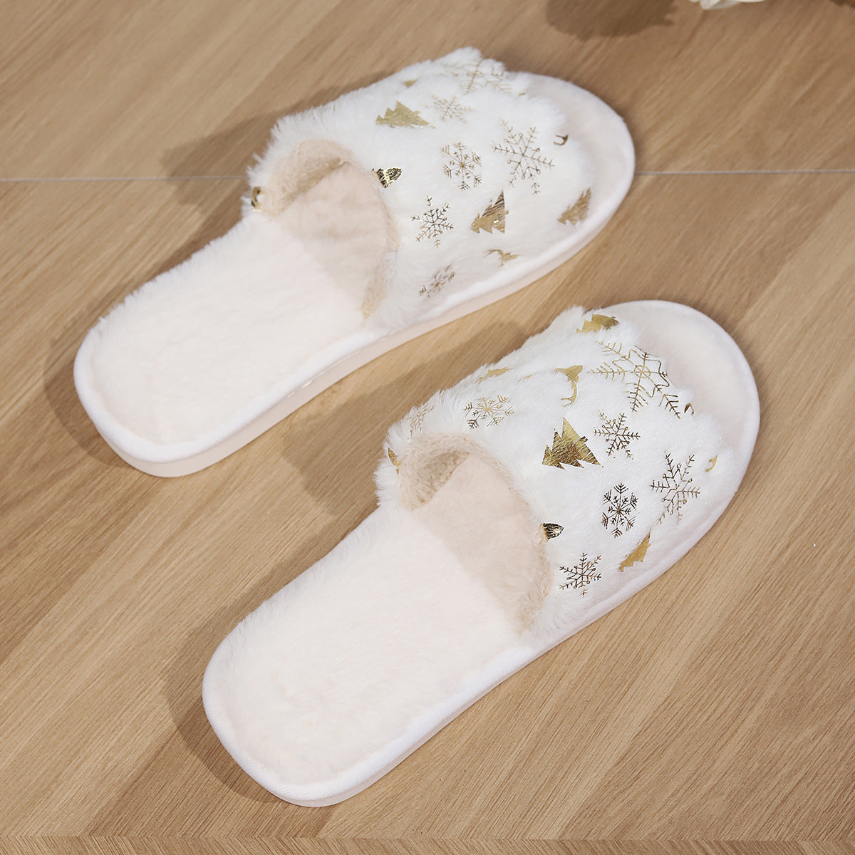 Snowy White Slippers