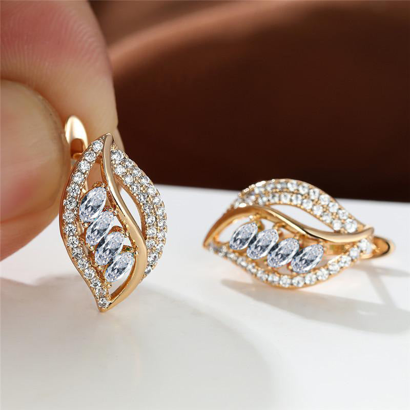 Elegant Leaf-Shaped Rhinestone Earrings