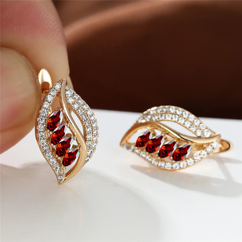 Elegant Leaf-Shaped Rhinestone Earrings