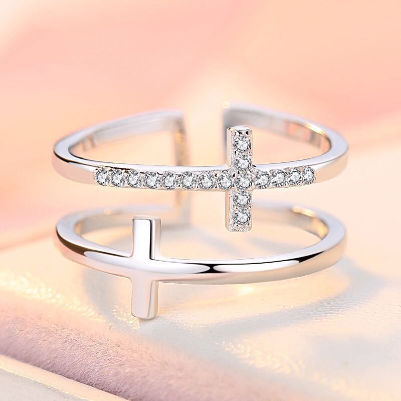 Elegant Double Cross Ring